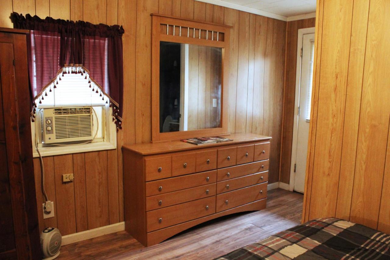 Berry Creek Cabins Bed and Breakfast Isabel Esterno foto