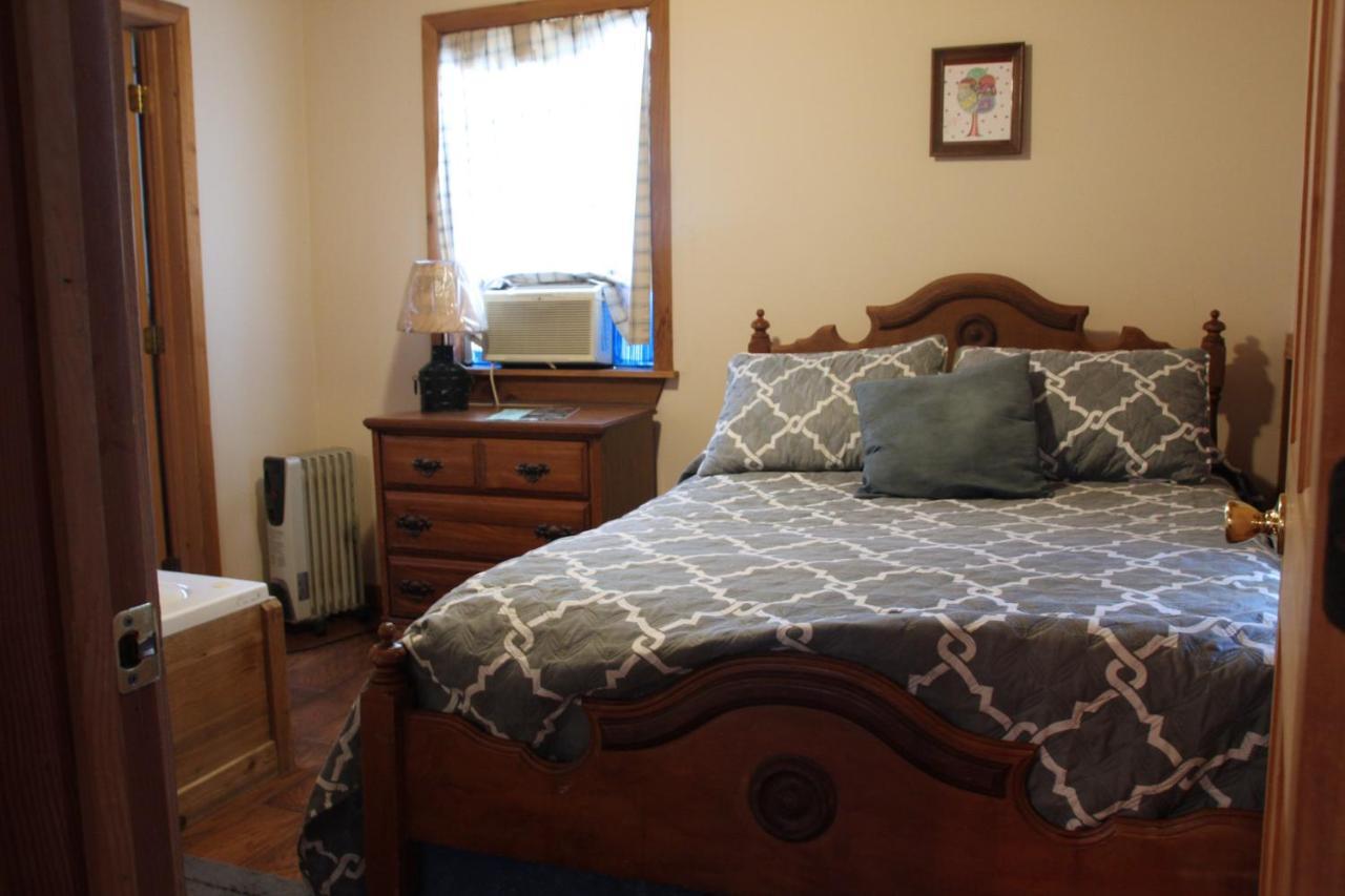 Berry Creek Cabins Bed and Breakfast Isabel Esterno foto