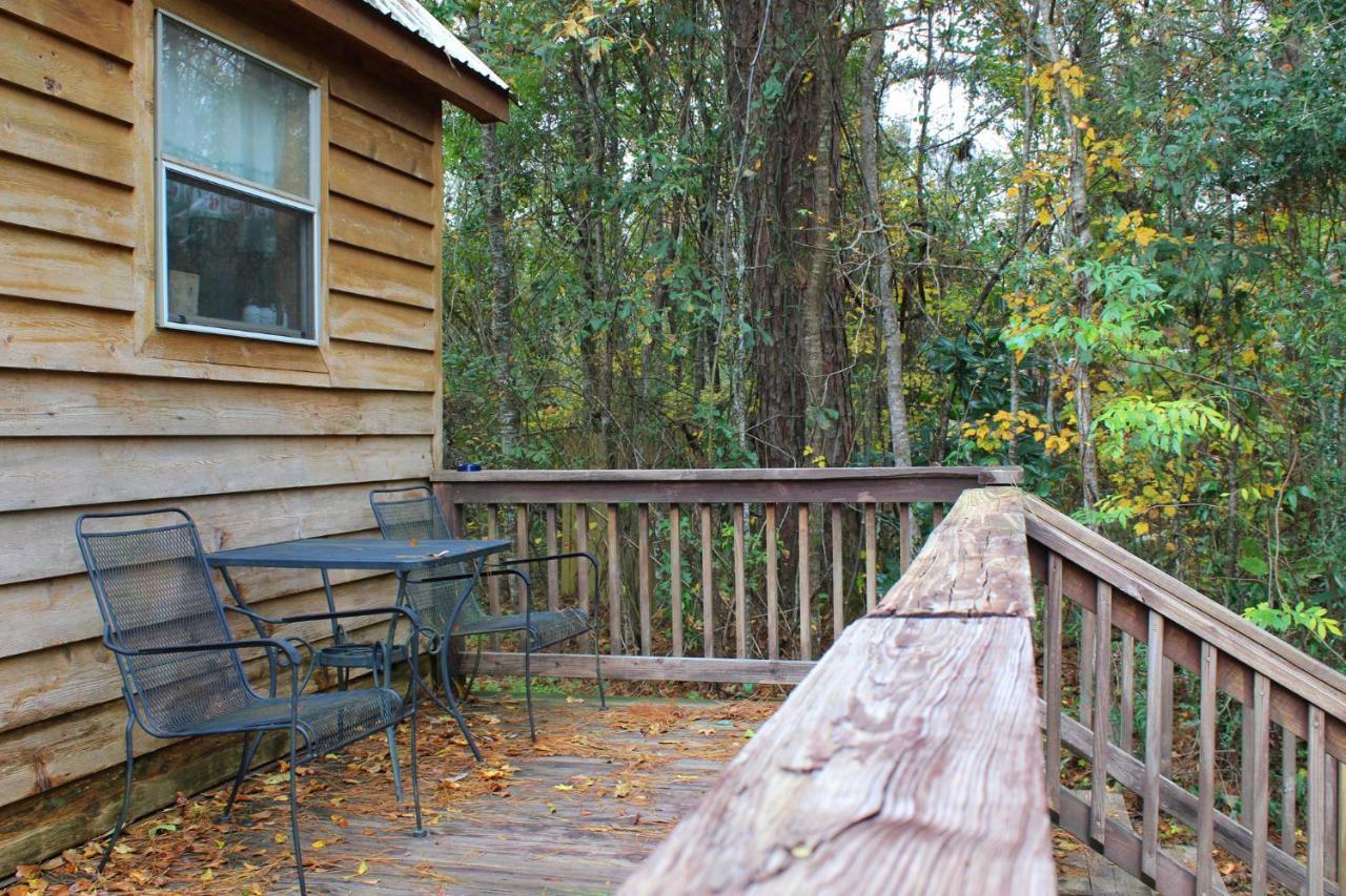 Berry Creek Cabins Bed and Breakfast Isabel Esterno foto