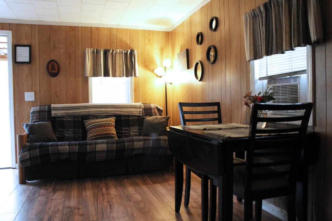 Berry Creek Cabins Bed and Breakfast Isabel Esterno foto